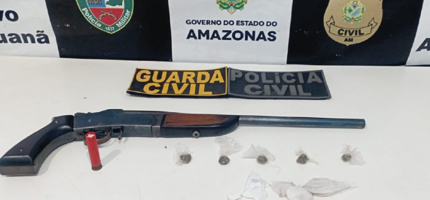 A Polícia Civil do Amazonas (PC-AM), por meio da 73ª Delegacia Interativa de Polícia (DIP) de Novo Aripuanã (a 227 quilômetros de Manaus), prendeu em flagrante, na sexta-feira (1º/08), Marlan Rodrigues da Cruz, de 19 anos, por tráfico de drogas e posse irregular de arma de fogo de uso permitido.